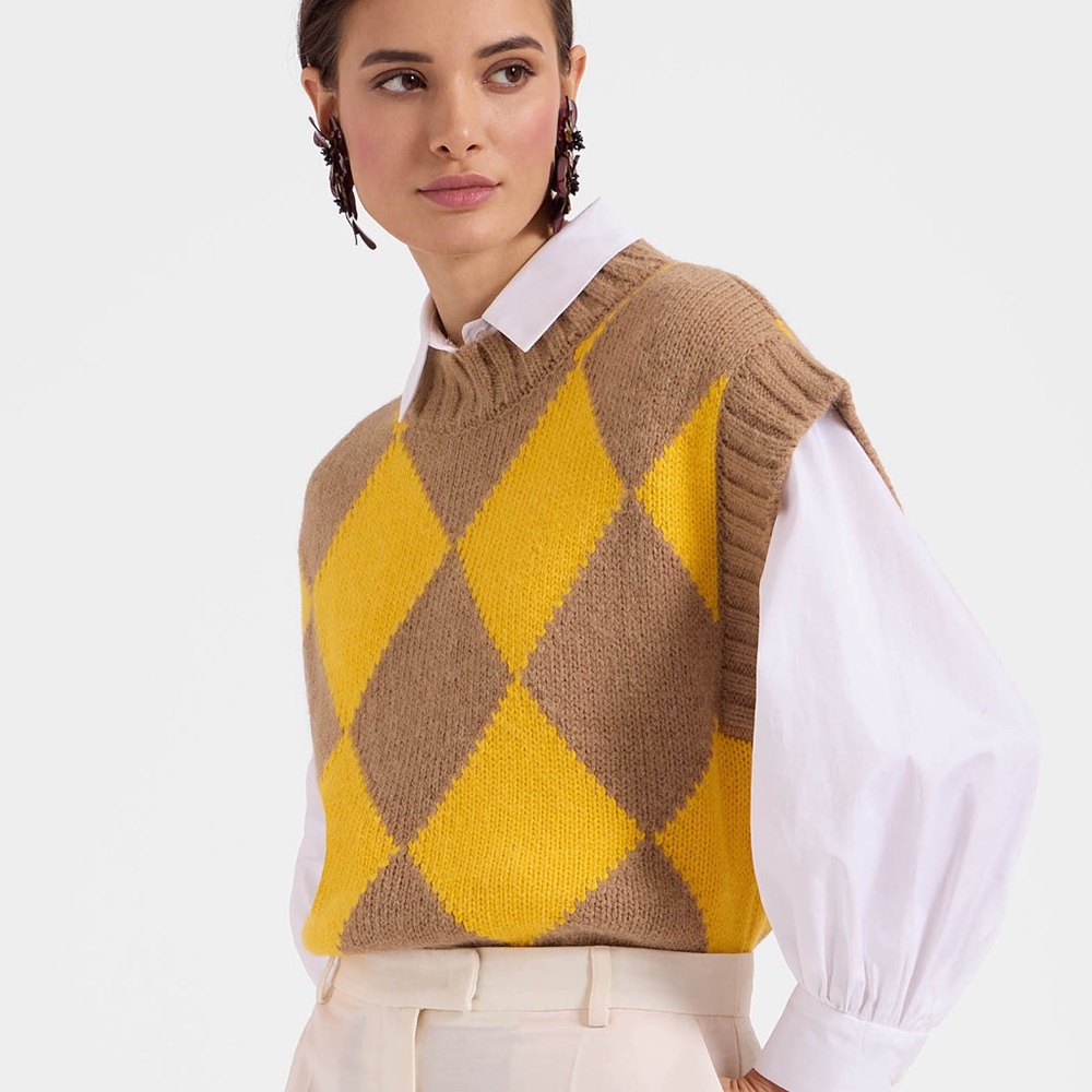 La DoubleJ, Argyle Gilet, Camel and Yellow